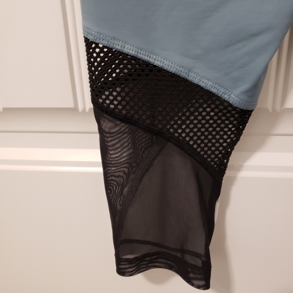 PINK Victoria's Secret Ultimate Women's Leggings Size Medium - Picture 6 of 8